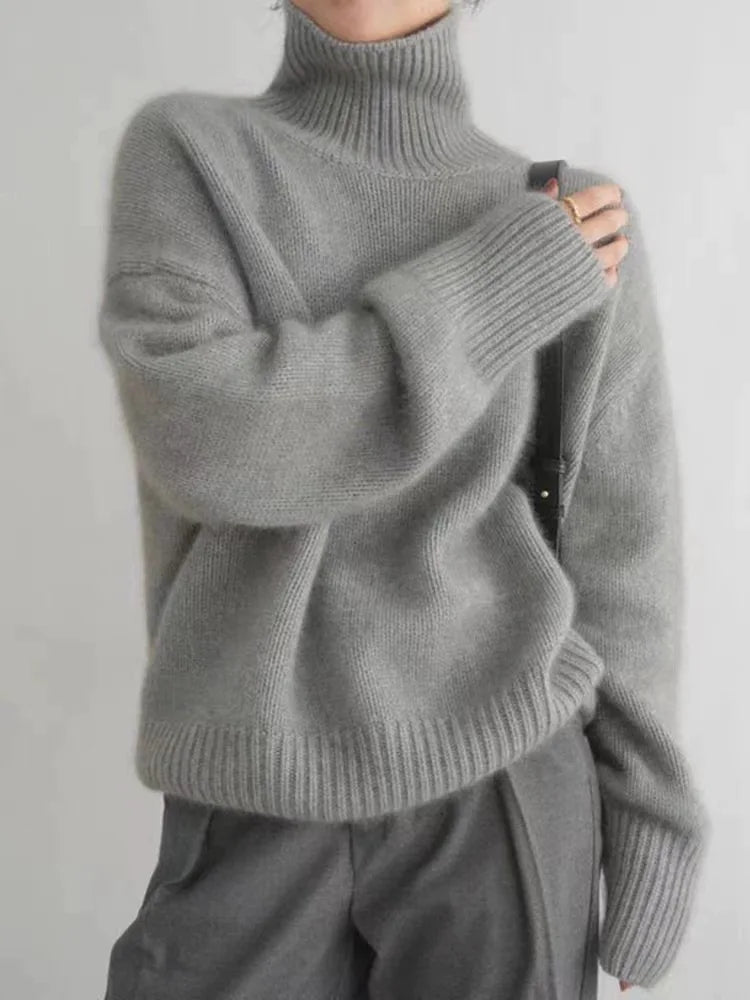 Isabella – High-Neck Sweater
