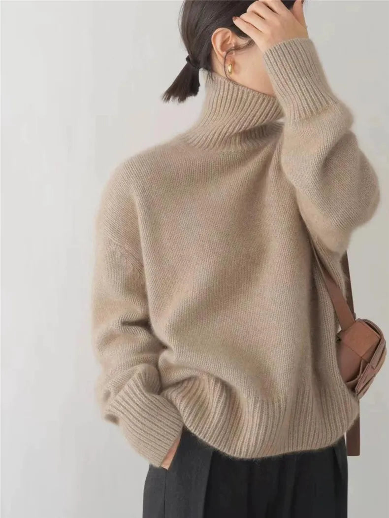 Isabella – High-Neck Sweater